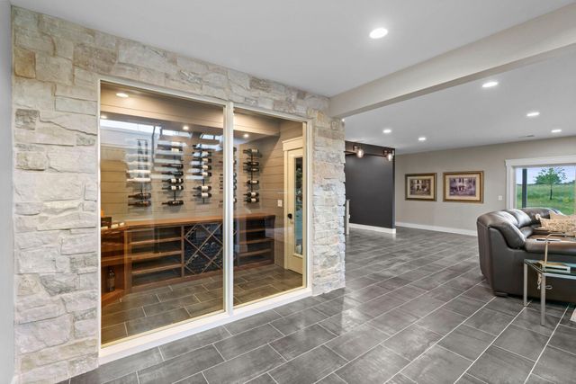 7350 Inwood Way N, Grant, MN 55082
