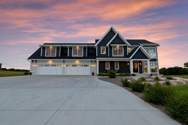 7350 Inwood Way N, Grant, MN 55082