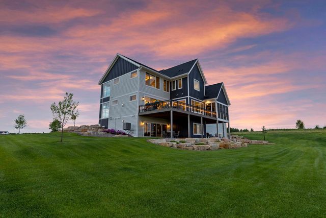 7350 Inwood Way N, Grant, MN 55082