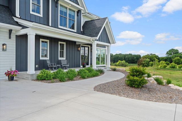 7350 Inwood Way N, Grant, MN 55082