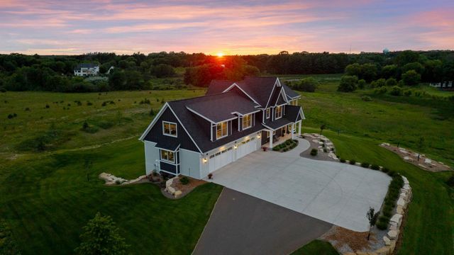 7350 Inwood Way N, Grant, MN 55082