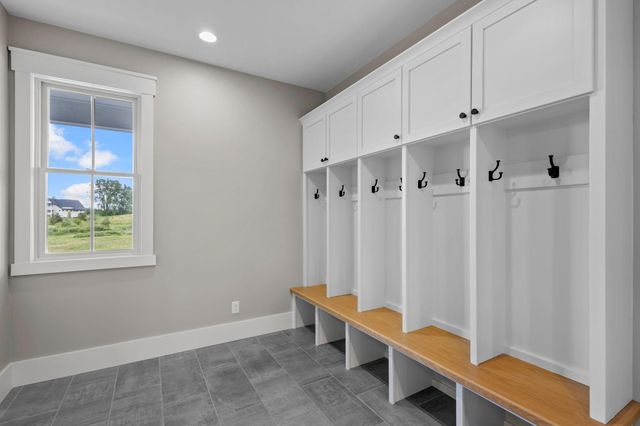 7350 Inwood Way N, Grant, MN 55082