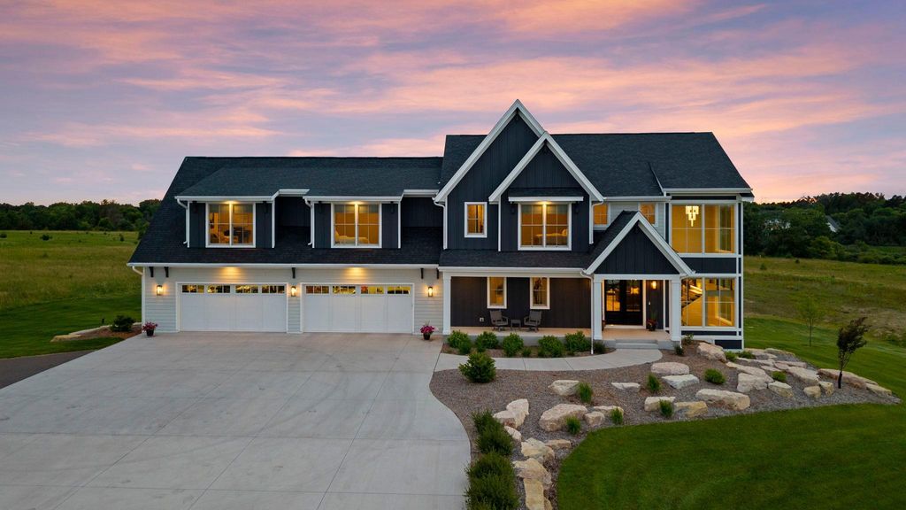 7350 Inwood Way N, Grant, MN 55082