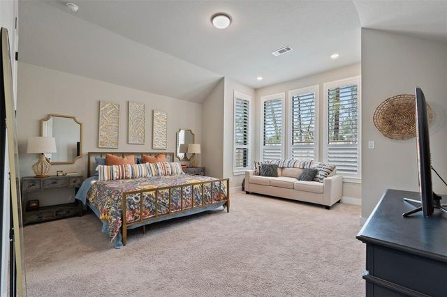 240 Lookout Ridge Drive, Montgomery, TX 77316