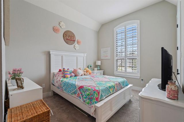 240 Lookout Ridge Drive, Montgomery, TX 77316