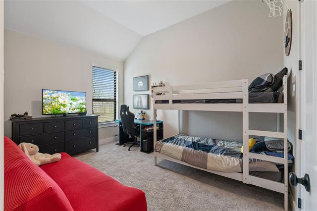 240 Lookout Ridge Drive, Montgomery, TX 77316
