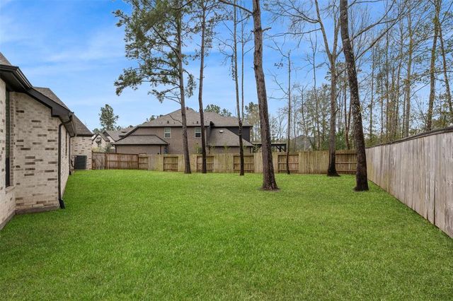 240 Lookout Ridge Drive, Montgomery, TX 77316