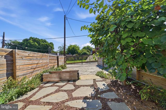 4709 9TH ST NW, Washington, DC 20011