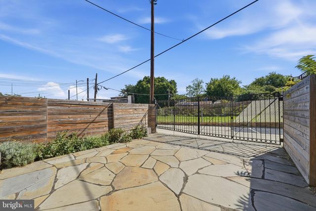 4709 9TH ST NW, Washington, DC 20011