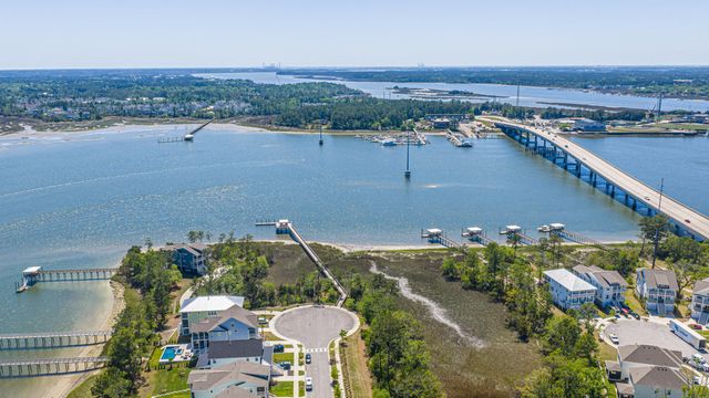 218 Port Tack Drive, Charleston, SC 29492