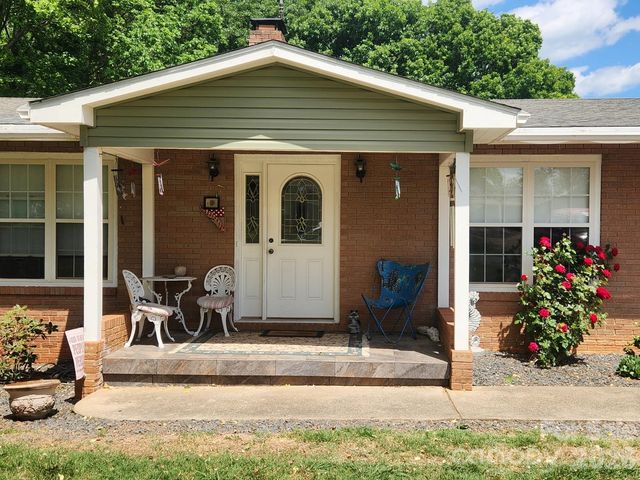 44446 Field Road, New London, NC 28127