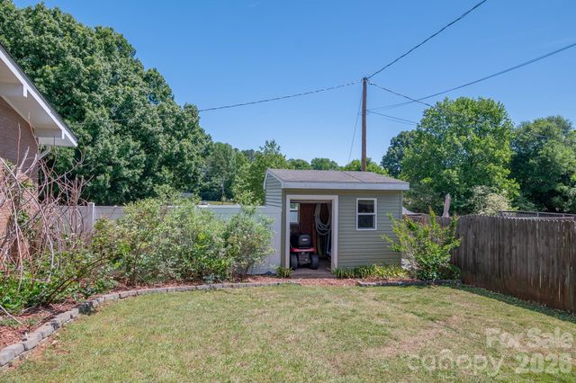 44446 Field Road, New London, NC 28127