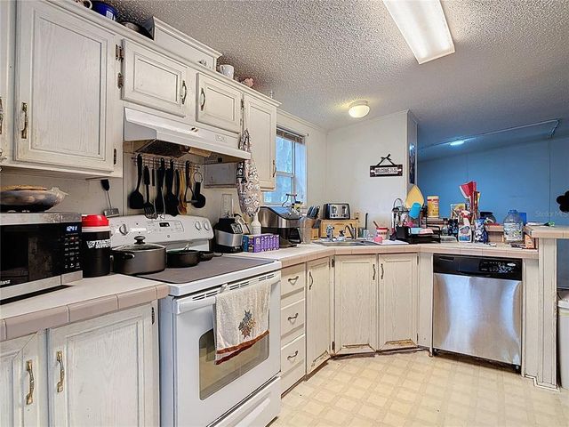 229 E BROAD STREET, Pierson, FL 32180