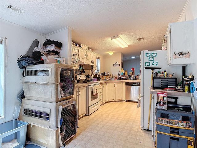 229 E BROAD STREET, Pierson, FL 32180