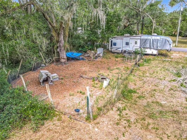 229 E BROAD STREET, Pierson, FL 32180