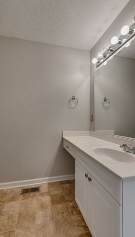 3001 Hamilton Church Rd Unit 403, Antioch, TN 37013