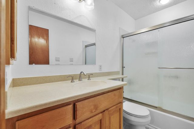 8912 Cherry Hills Road NE, Albuquerque, NM 87111