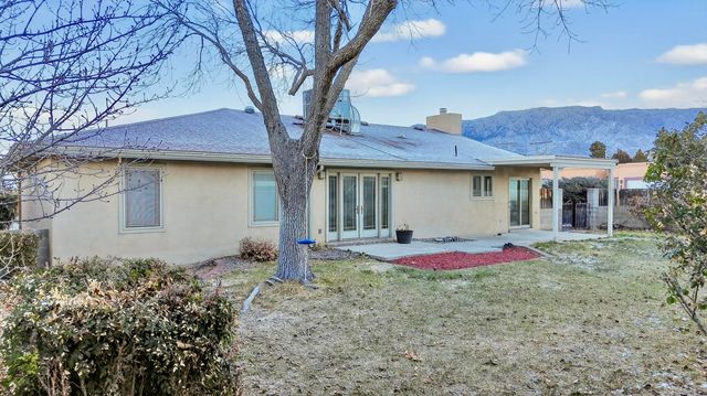 8912 Cherry Hills Road NE, Albuquerque, NM 87111