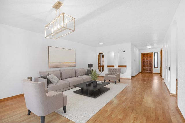 8912 Cherry Hills Road NE, Albuquerque, NM 87111