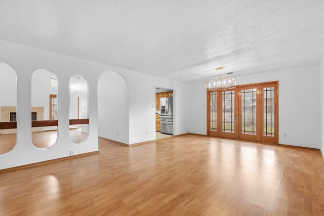 8912 Cherry Hills Road NE, Albuquerque, NM 87111