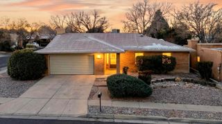 8912 Cherry Hills Road NE, Albuquerque, NM 87111