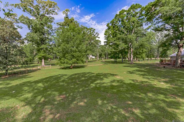 10726 Callender Ct, St Francisville, LA 70775