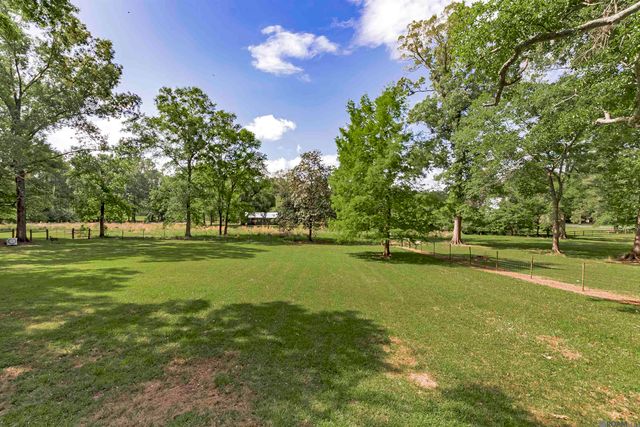 10726 Callender Ct, St Francisville, LA 70775