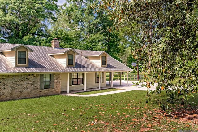 10726 Callender Ct, St Francisville, LA 70775