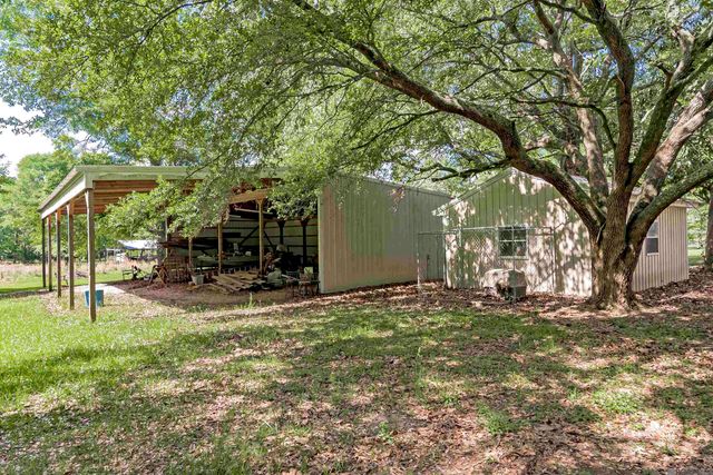 10726 Callender Ct, St Francisville, LA 70775