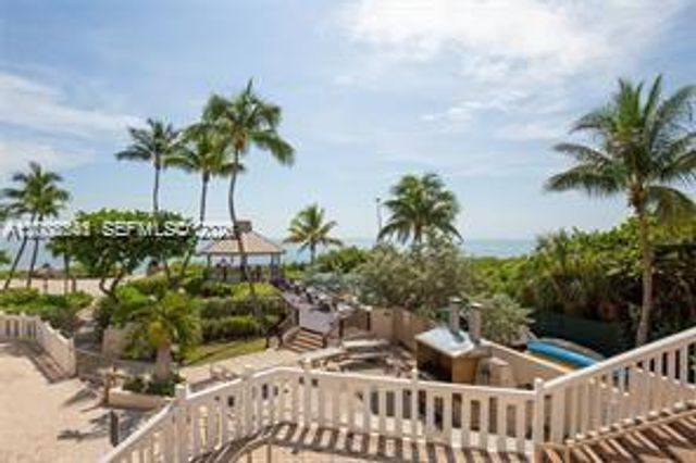 1121 Crandon Blvd D903, Key Biscayne, FL 33149