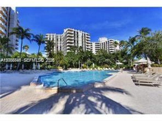 1121 Crandon Blvd D903, Key Biscayne, FL 33149