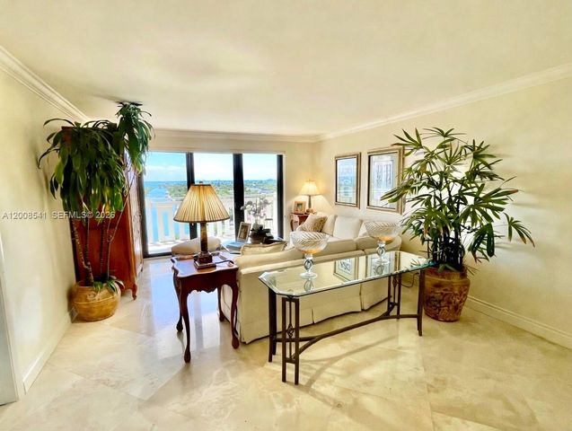 1121 Crandon Blvd D903, Key Biscayne, FL 33149