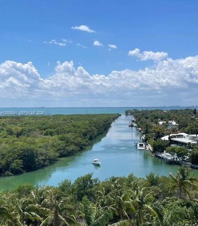 1121 Crandon Blvd D903, Key Biscayne, FL 33149