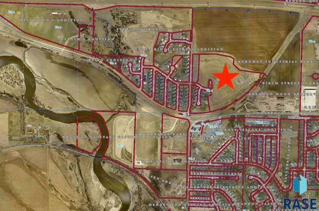 800 N Sapphire Cir Circle, Brandon, SD 57005