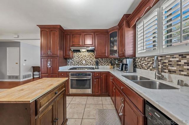 819 Brucker, Spring Valley, CA 91977