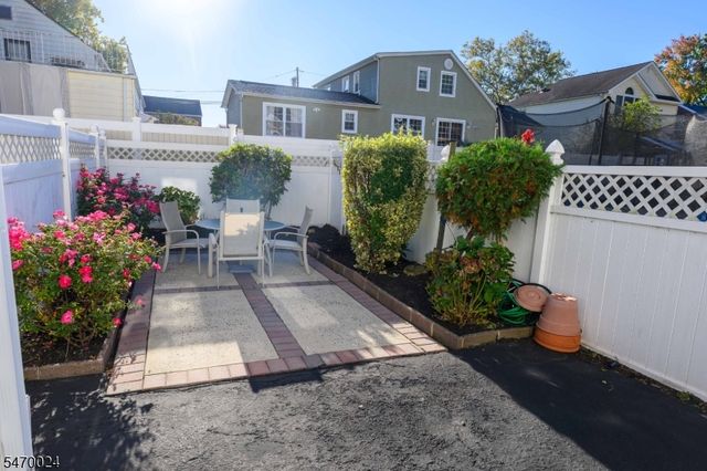 736 Lynmar Way, Union Twp., NJ 07083