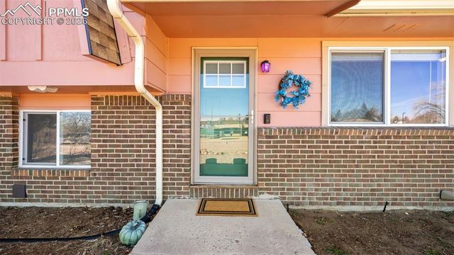 1660 Winnebago Road, Colorado Springs, CO 80915
