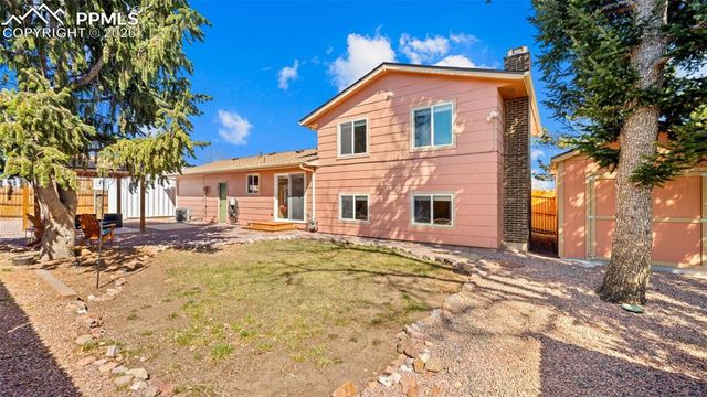1660 Winnebago Road, Colorado Springs, CO 80915