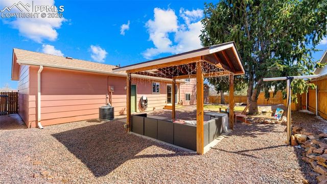 1660 Winnebago Road, Colorado Springs, CO 80915