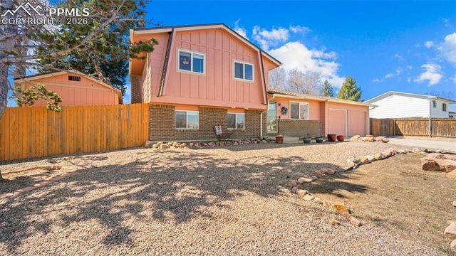 1660 Winnebago Road, Colorado Springs, CO 80915