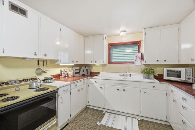 1716 W Spofford Ave, Spokane, WA 99205