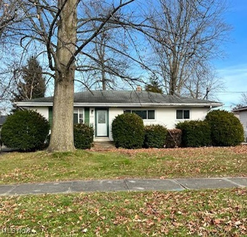2846 Merriweather, Warren, OH 44485