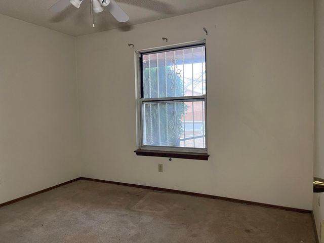 704 Landmark Street NW, Albuquerque, NM 87121