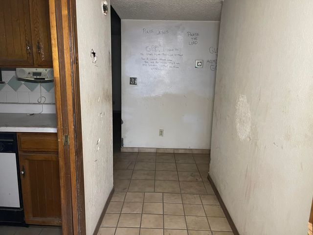 704 Landmark Street NW, Albuquerque, NM 87121