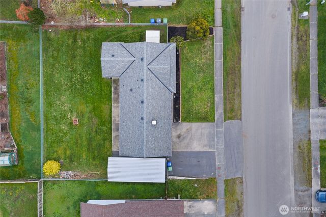 882 SW McCrohan Street, Oak Harbor, WA 98277