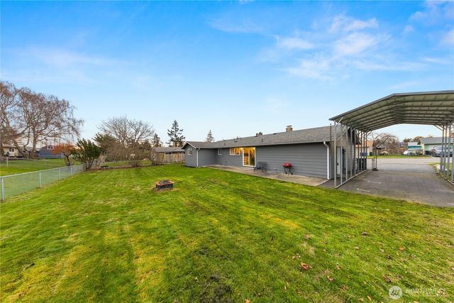 882 SW McCrohan Street, Oak Harbor, WA 98277