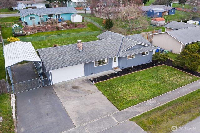 882 SW McCrohan Street, Oak Harbor, WA 98277