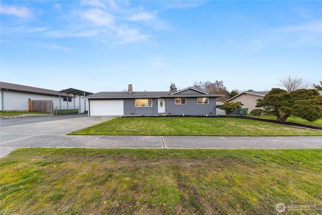 882 SW McCrohan Street, Oak Harbor, WA 98277