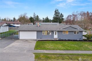 882 SW McCrohan Street, Oak Harbor, WA 98277