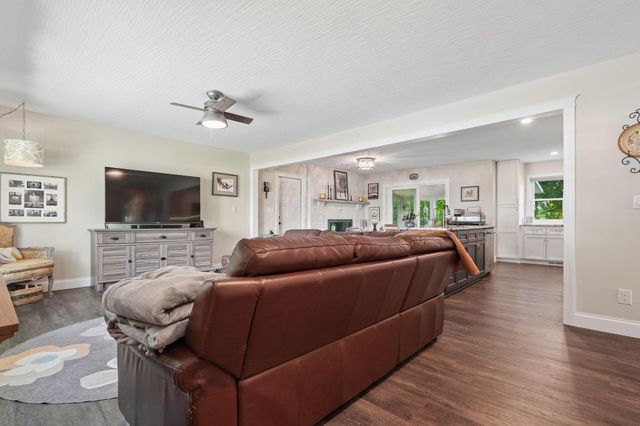 10551 Hayden Run Road, Hilliard, OH 43026